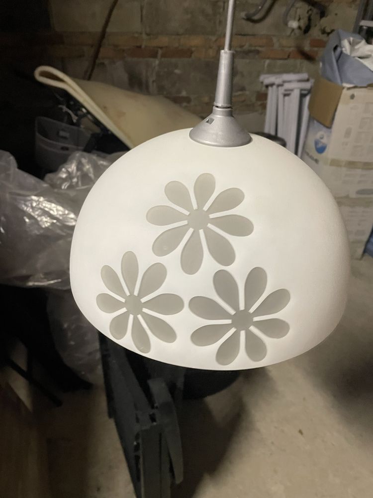 Lampa do pokoju dziecieciego.