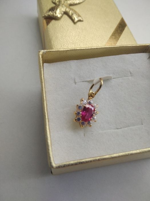 Złoty wisiorek markiza z różowym kamyczkiem złoto 583  980