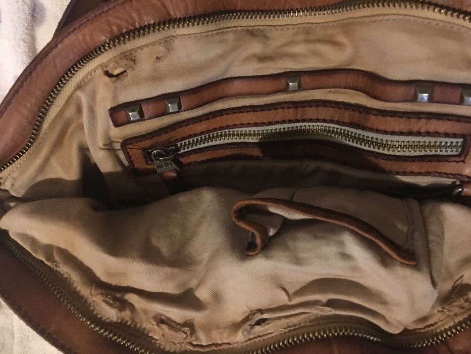 Mala Diesel vintage de cabedal