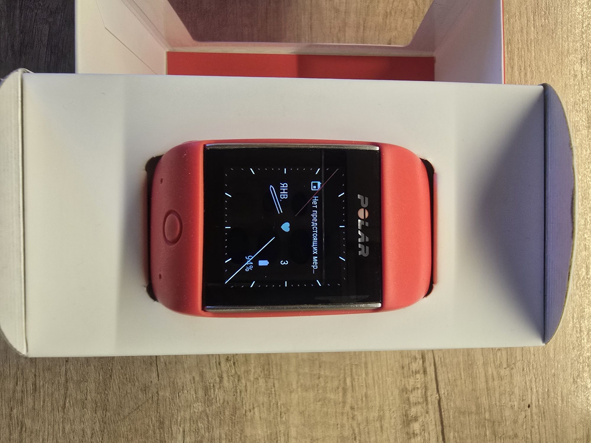 Смарт годинник polar m 600