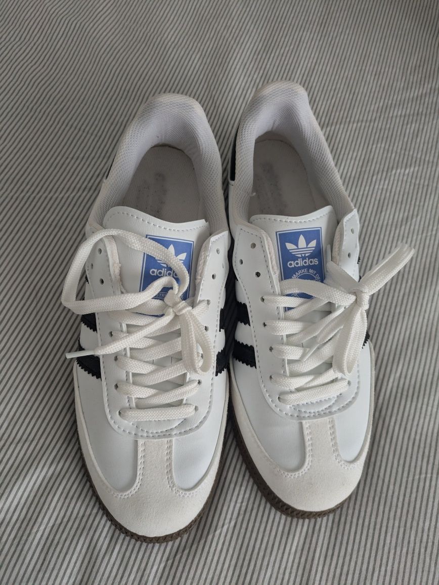 Adidas samba branco e preto 42
