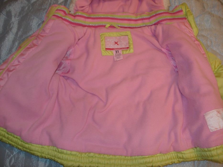 Продам куртку для дівчинки холодна осінь весна еврозима 110рост