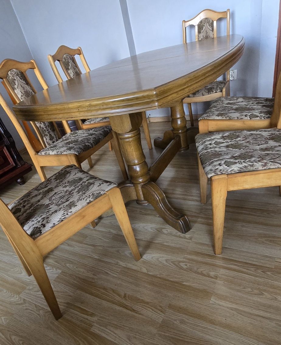 Stol rozkładany drewniany + 6 krzeseł drewniane