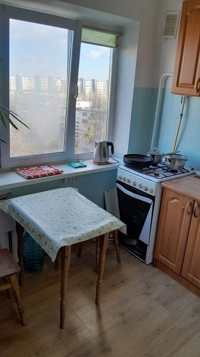 Сдам 1-комнатную квартиру посуточно Киев цент сердца Юность м.Чернигов-7-555.biz.ua