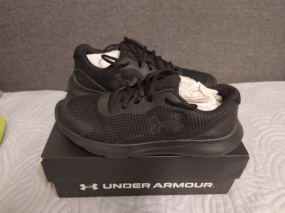 Buty sportowe Under Armour Surge 3 rozmiar 43