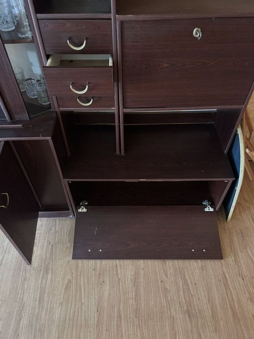 Срочно! Мебель в зал, горка, торг