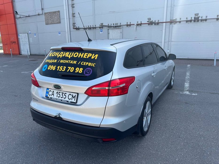 Продам власний автомобіль. В дуже гарній комплектації