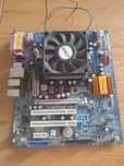 Płyta głowna Socket 754 z procesorem AMD Sempron