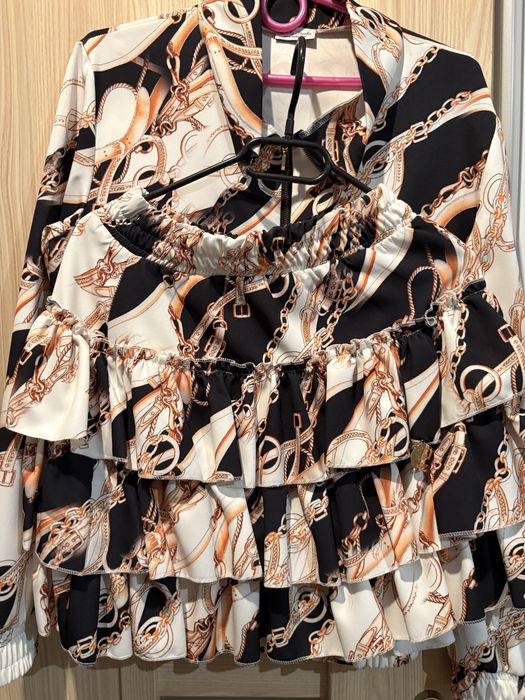 Przepiekny kpl wloski spodnica kurtka bluza greckie wzory falbany 38