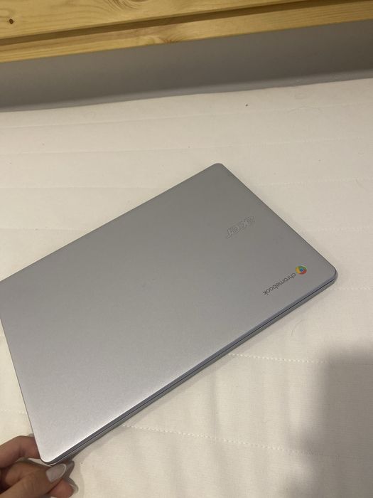 Chromebook ACER - uso de 1 ano