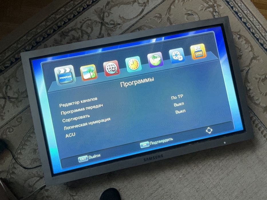 Монітор Samsung 42” Модель: PPM42M7HS Телевізор