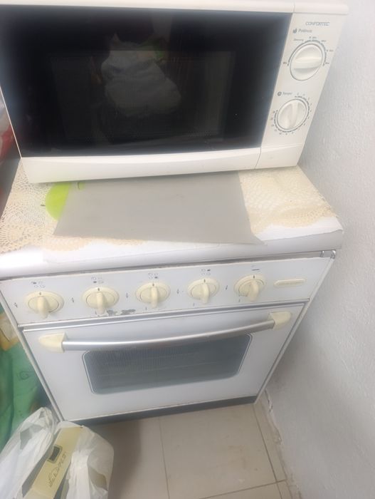 Fogão e microondas