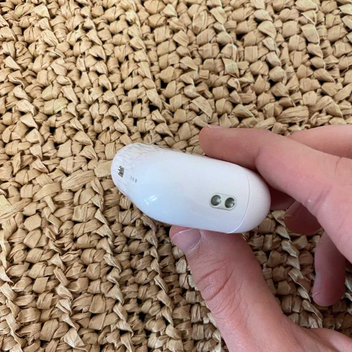 Оригінальні AirPods Pro 2 у стані нових.