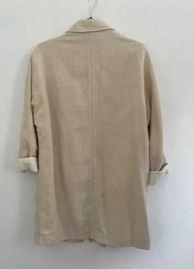 Трендовый удлиненный льняной пиджак Zara