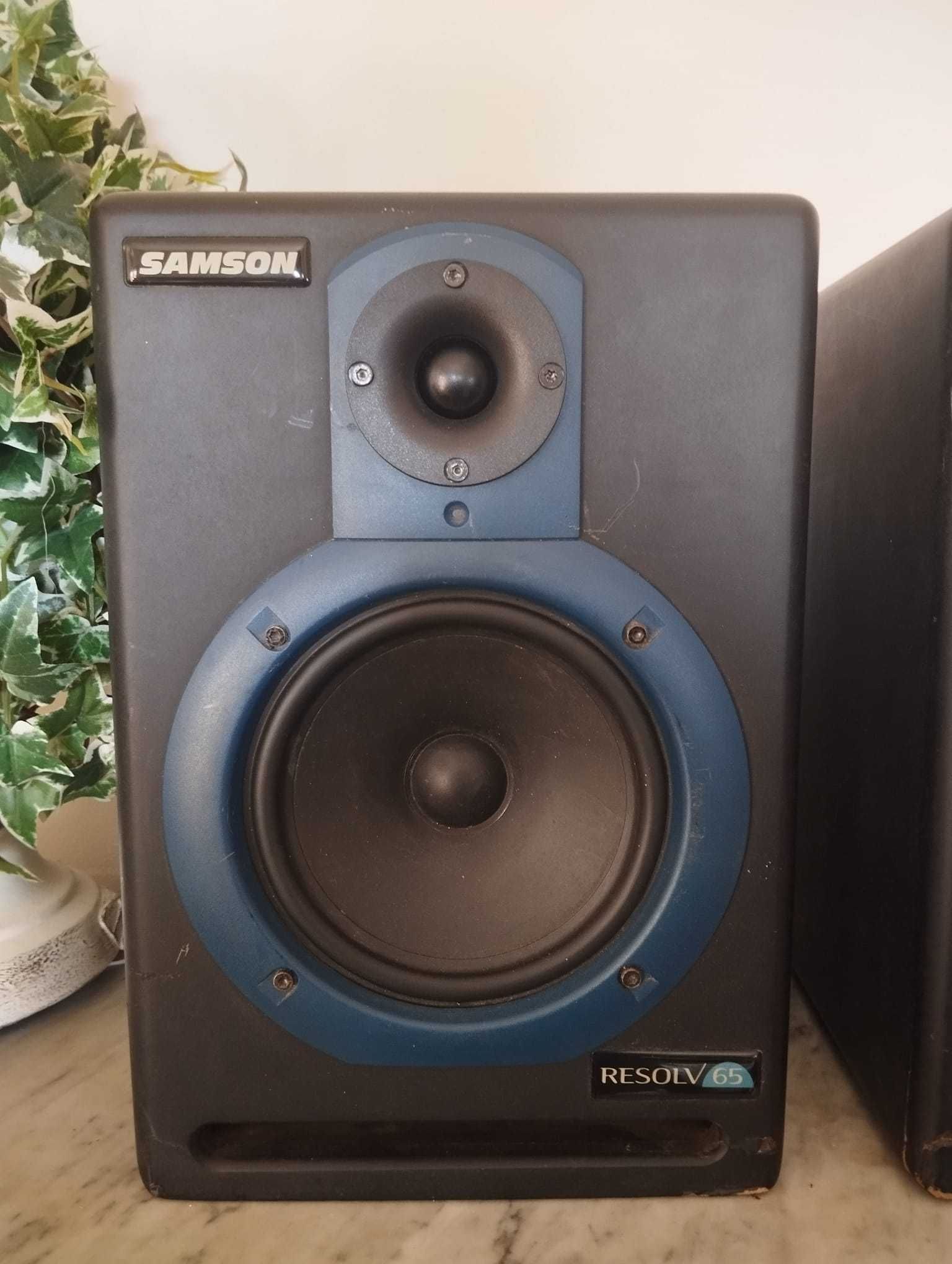 Colunas Samson Resolv65