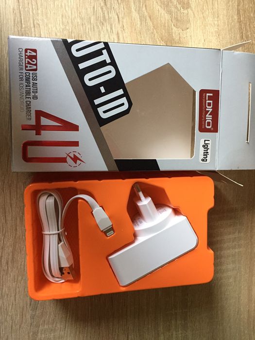 Зарядний пристрій для IPhone LDNIO DL-AC62 Lighting