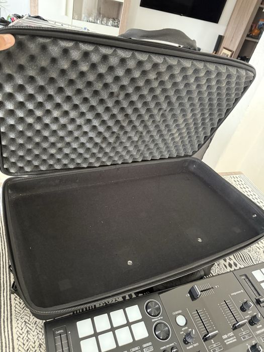 Vendo Controlador Pioneer DDJ 800 + Case Oficial