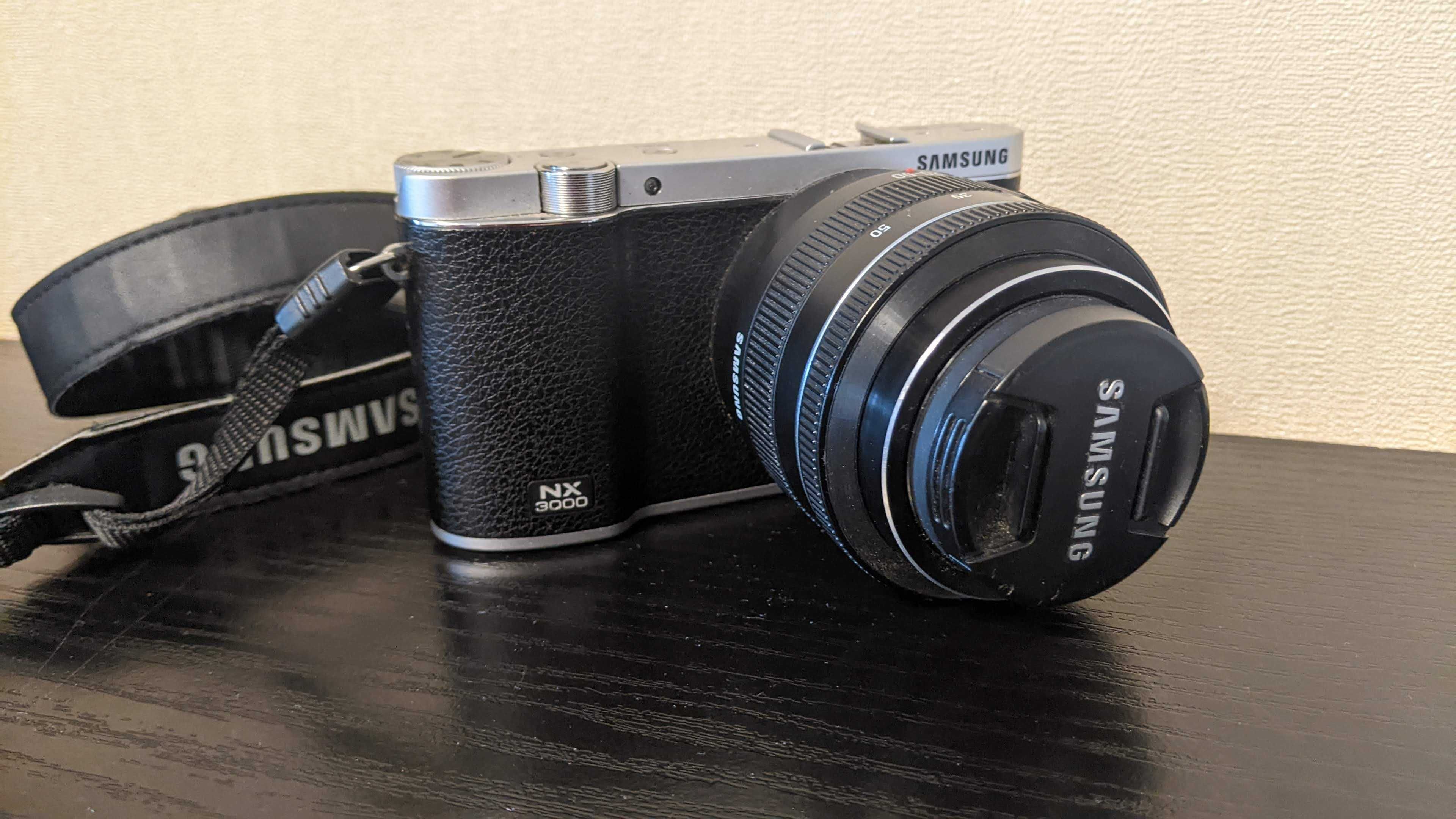 Фотоапарат Samsung NX3000