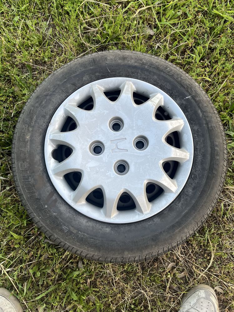 Jantes em ferro com tampoes honda