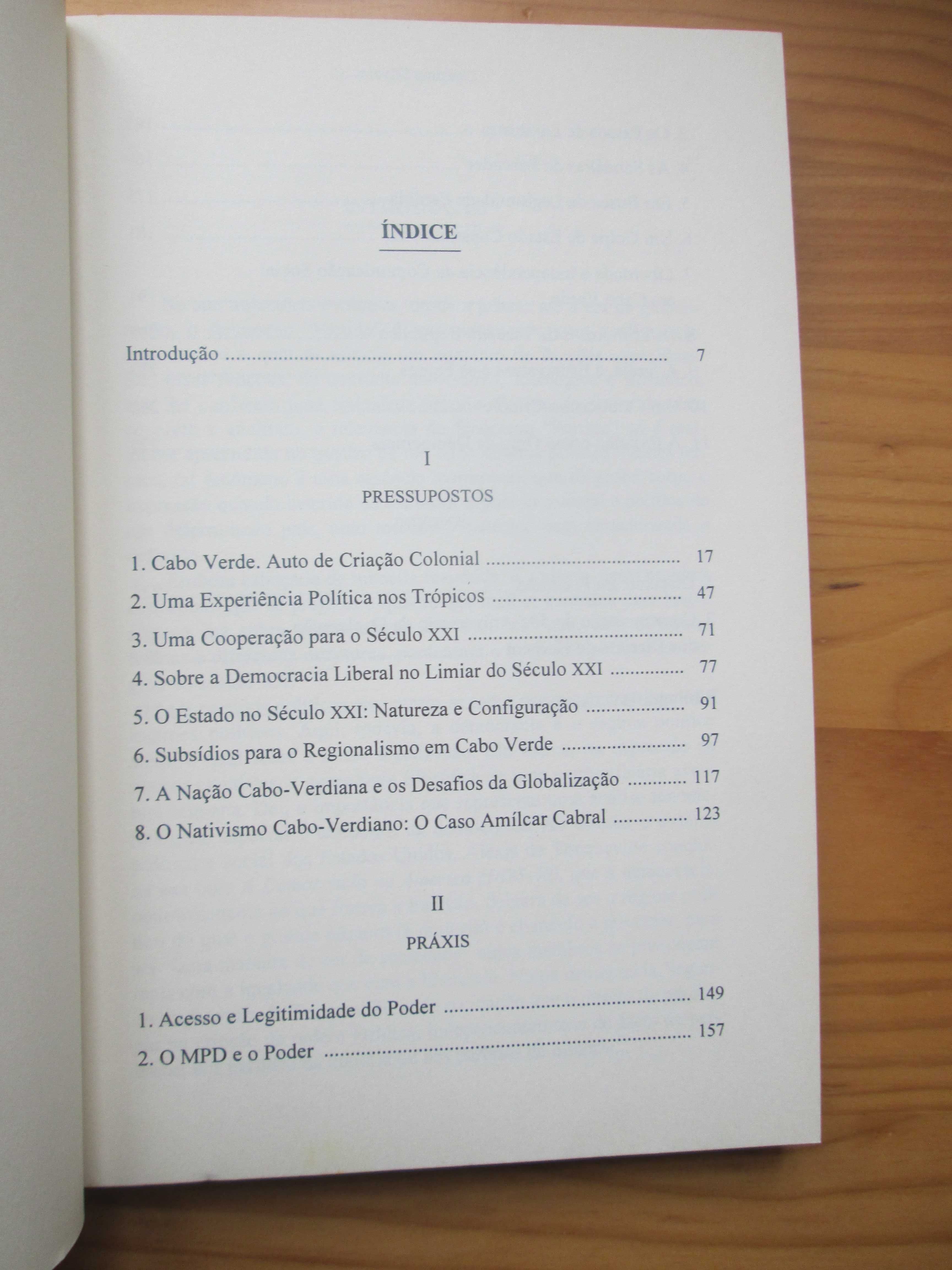 A Democracia em Cabo Verde, de Onésimo Silveira