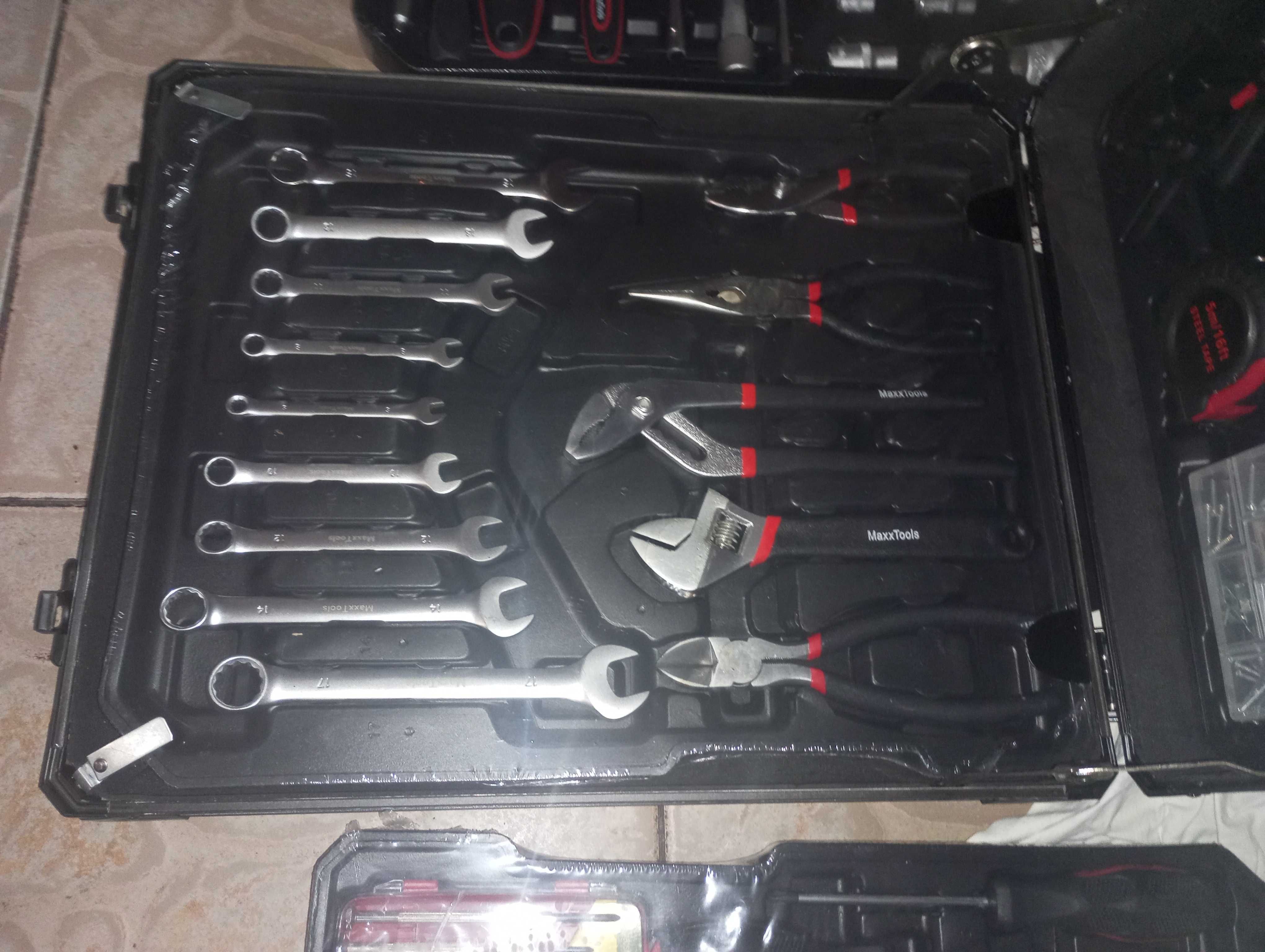 Большой набор инструментов Maxx Tools 386 ед. ключи головки слесарный
