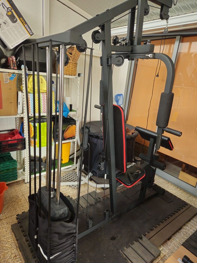 Multifunções máquina musculação