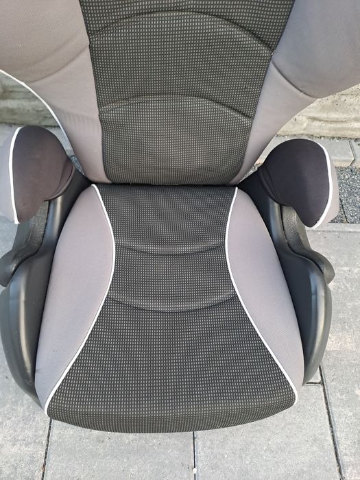 Fotelik samochodowy caretero bezwypadkowy. 15-36 kg