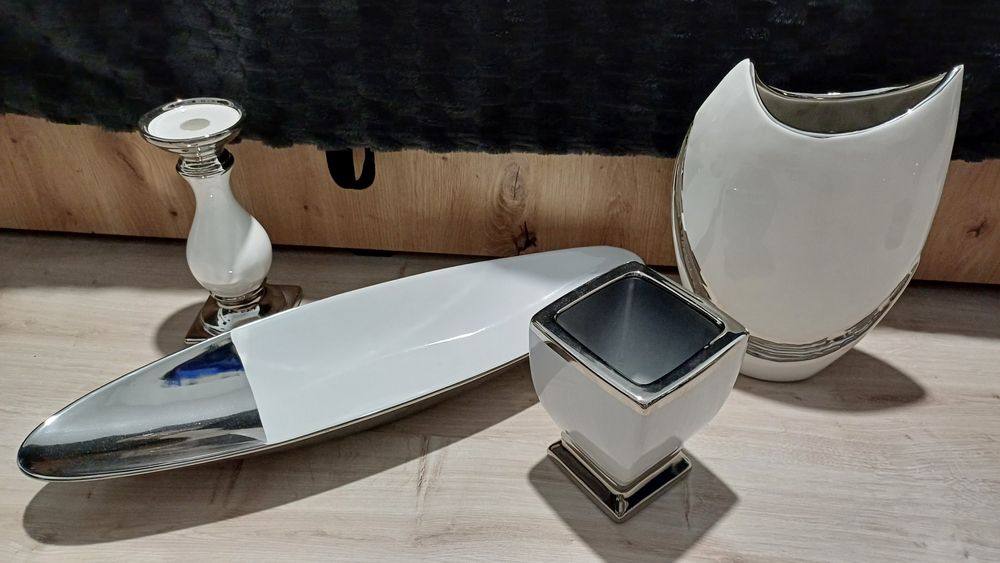 Zestaw ozdób ceramicznych