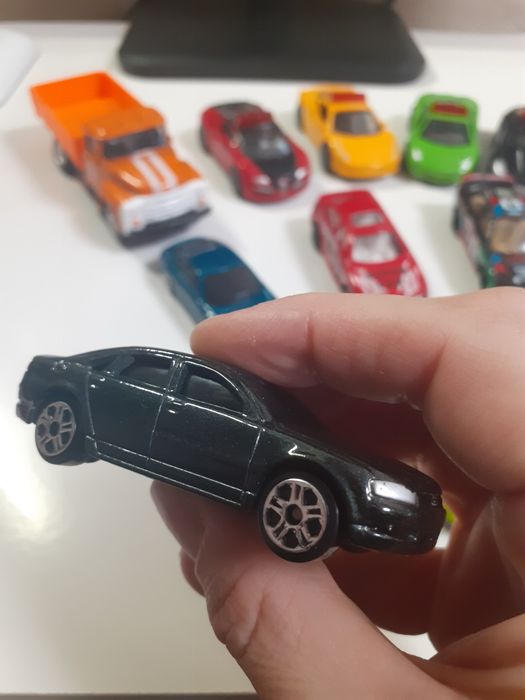 Машинки одним лотом