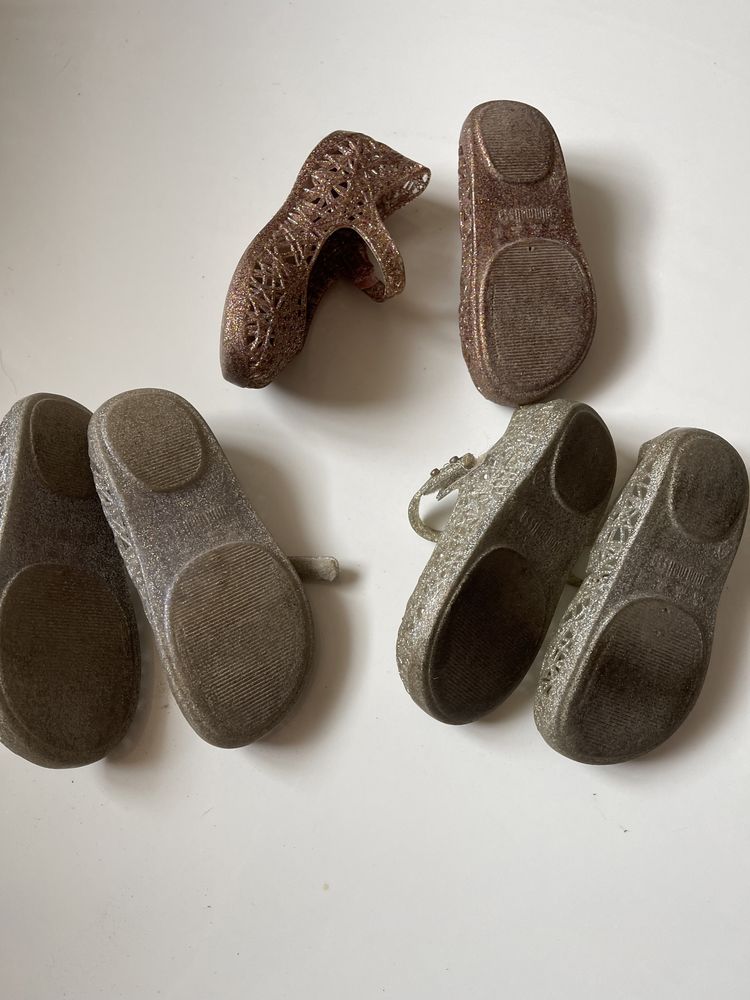 Продам детские боссоножки mini Mellissa 22р 25  резиновые кроксы обувь
