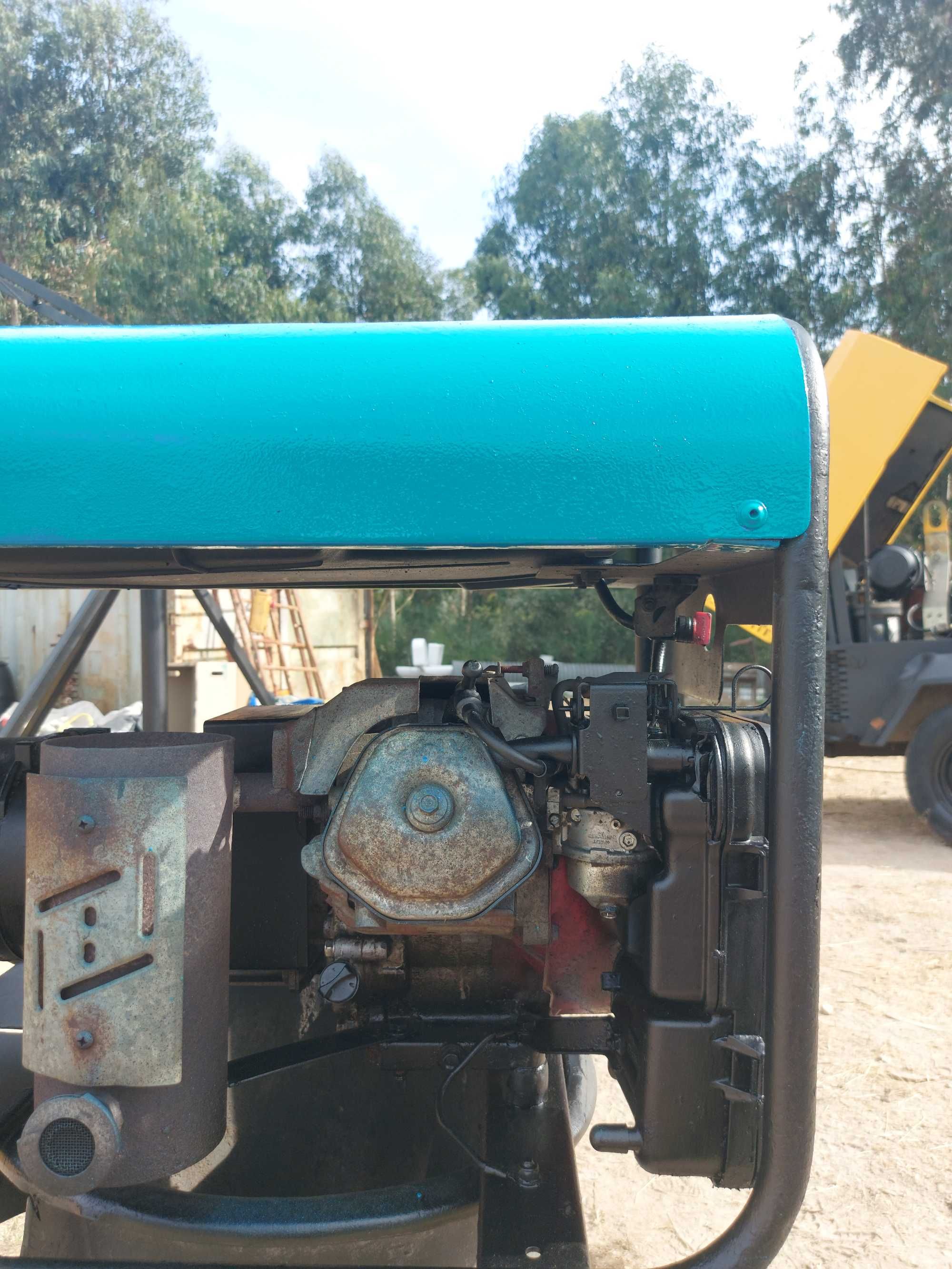 Gerador a Gasolina 4.1 kVA com Motor Honda GX 270