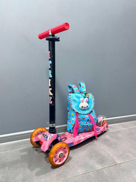 Дитячий, рожевий самокат для дівчинки; триколісний транспорт +рюкзак