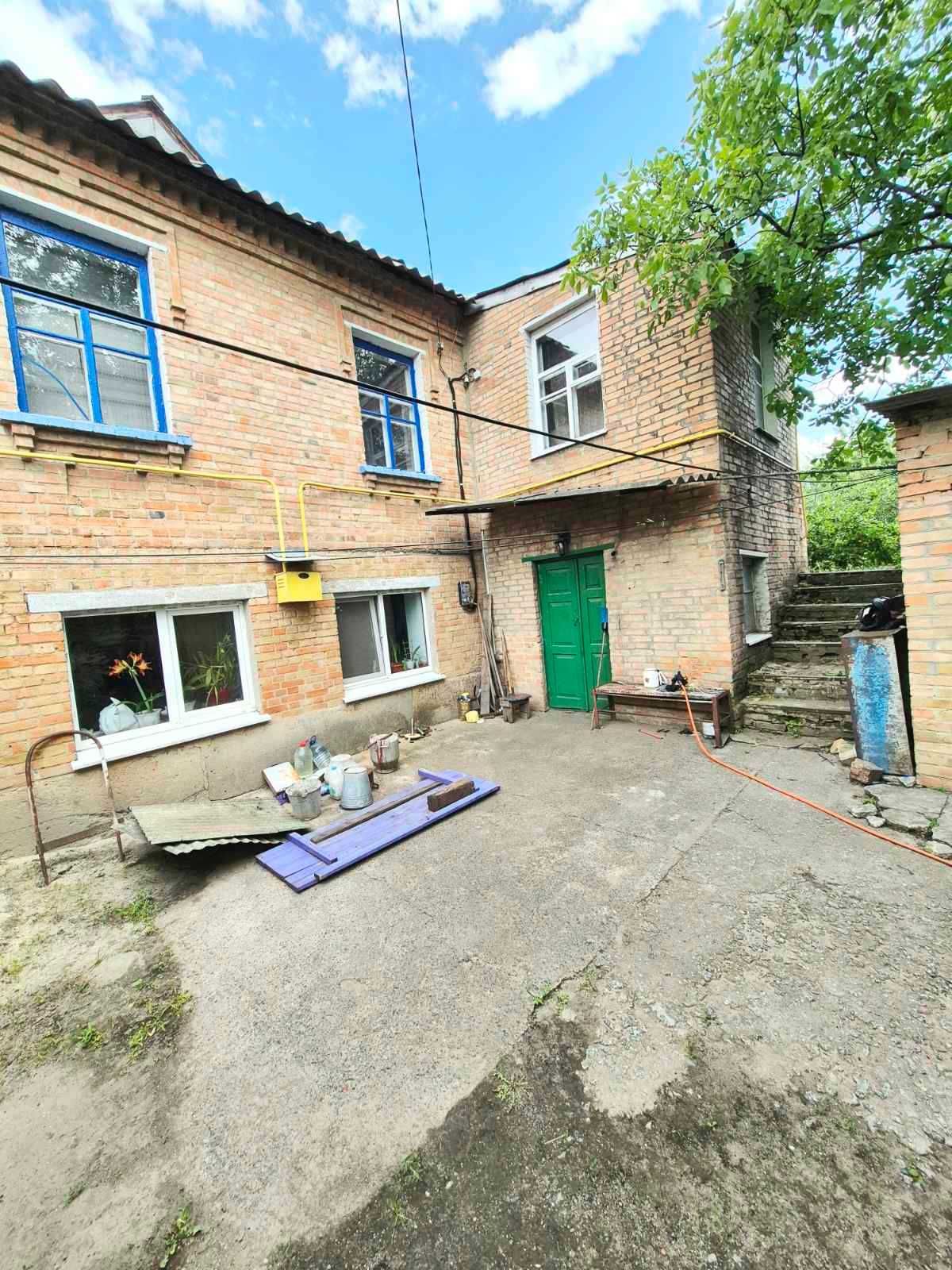 Продам будинок 81 м2 в центрі Кущівки.