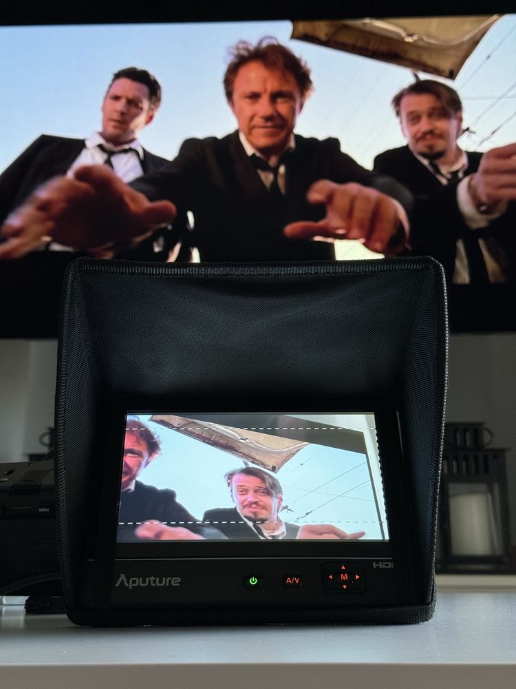 Aputure V-screen VS-2