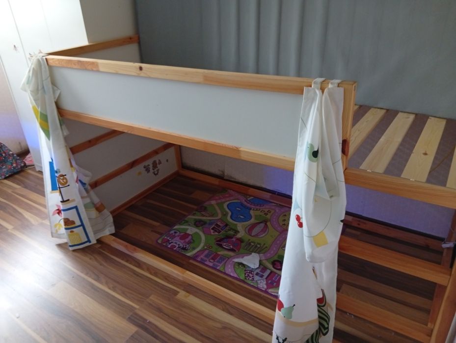 Łóżko  dwustronne Ikea kura