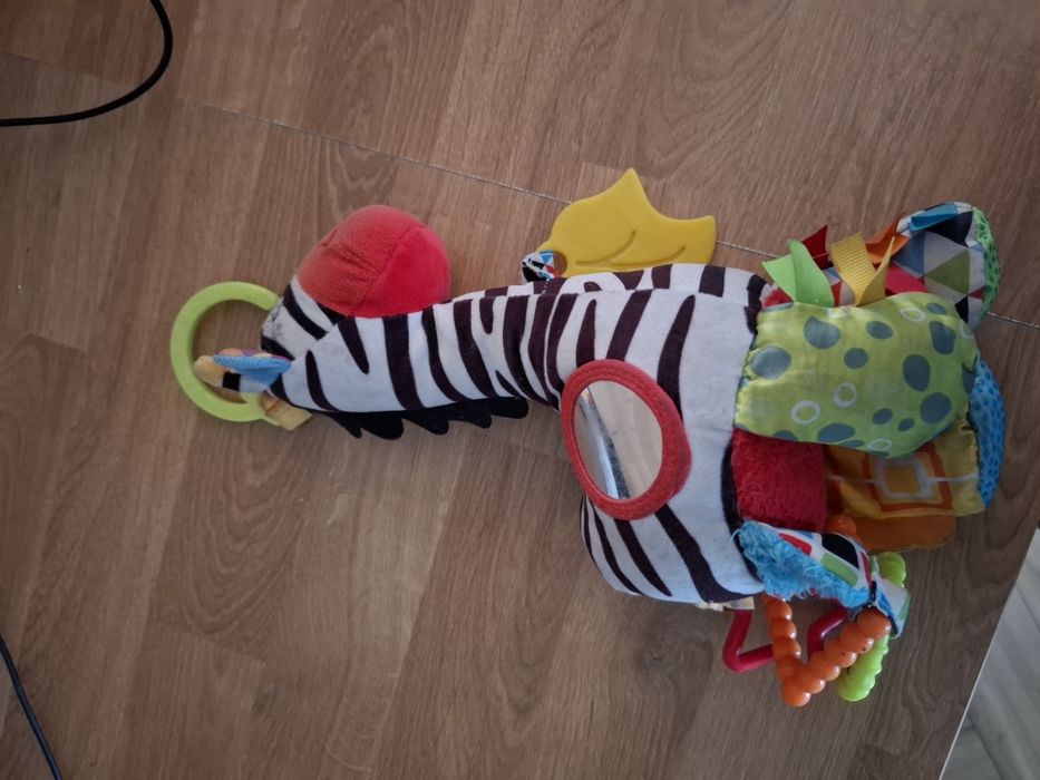 Dla dzieci grający żyrafa i inne