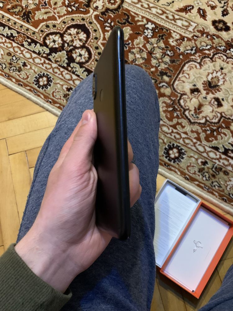 Редмі 6 про redmi 6 pro в хорошому стані повний комплект