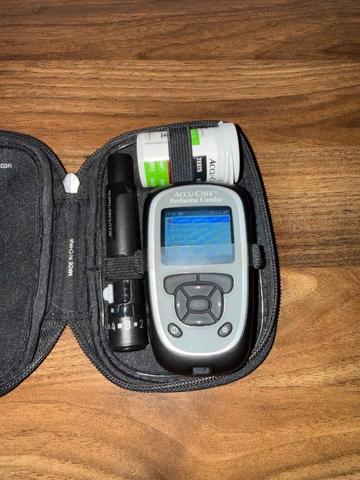 Pompa insulinowa Accu-Chek Combo z pilotem