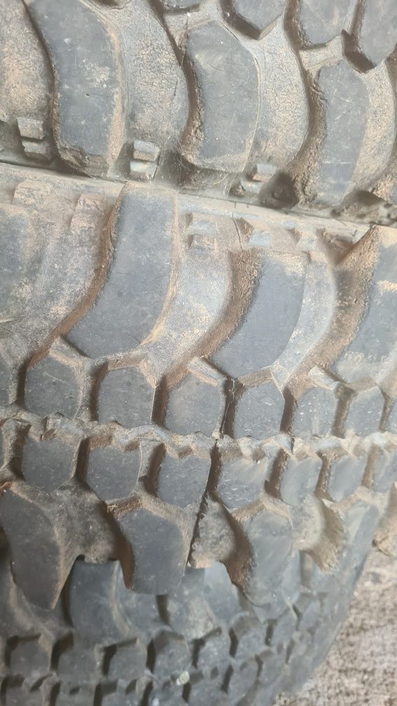 Jantes e peneus 285/75r16