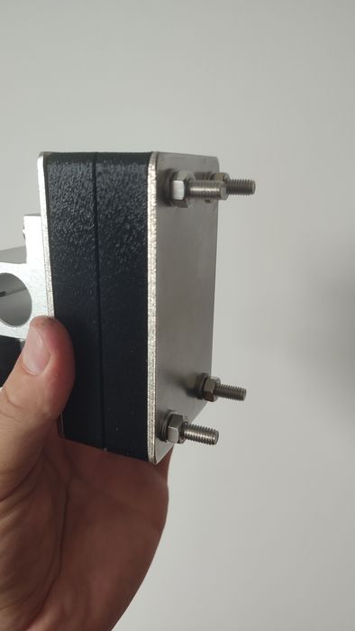 Baza montażowa, uchwyt na reling pod sztyce przetwornika echosondy