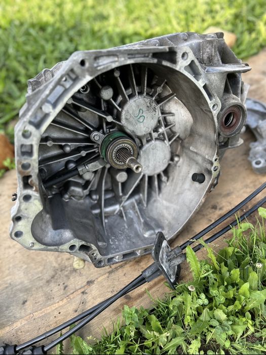 КПП PF6050 Trafik Vivaro 1.6