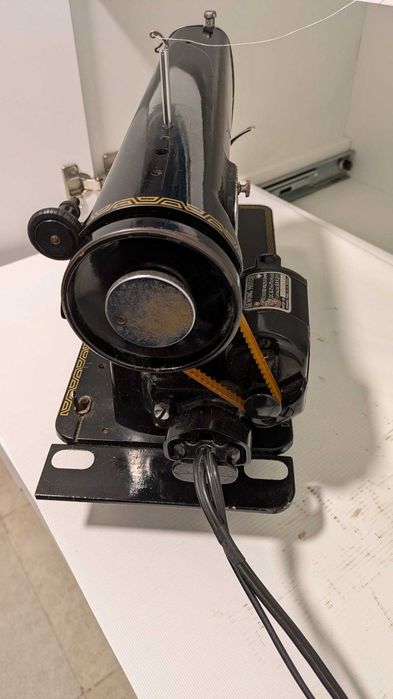 Maquina Singer antiga