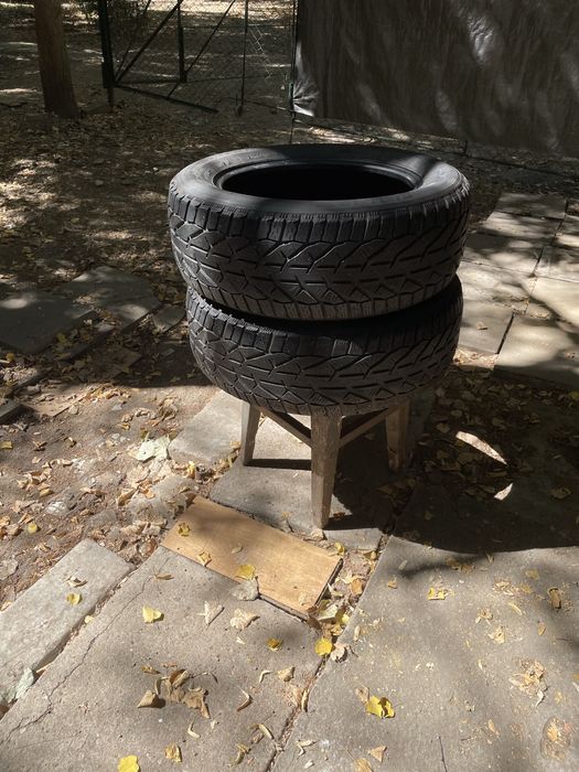 Продам покрышки  225/60/17 зима. б/у.