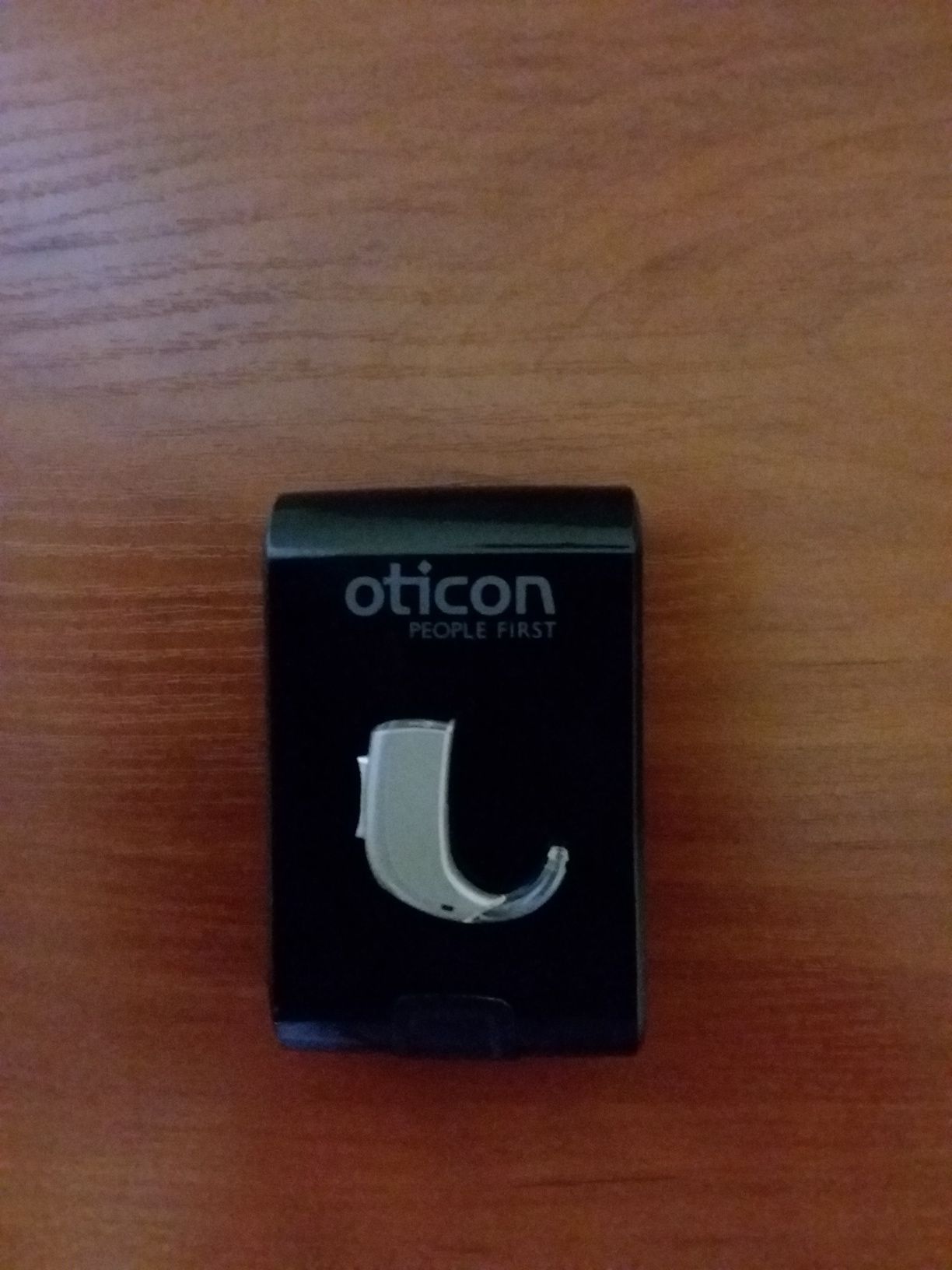 Слуховой аппарат "Oticon/GET ,совершенно новый.Дания.