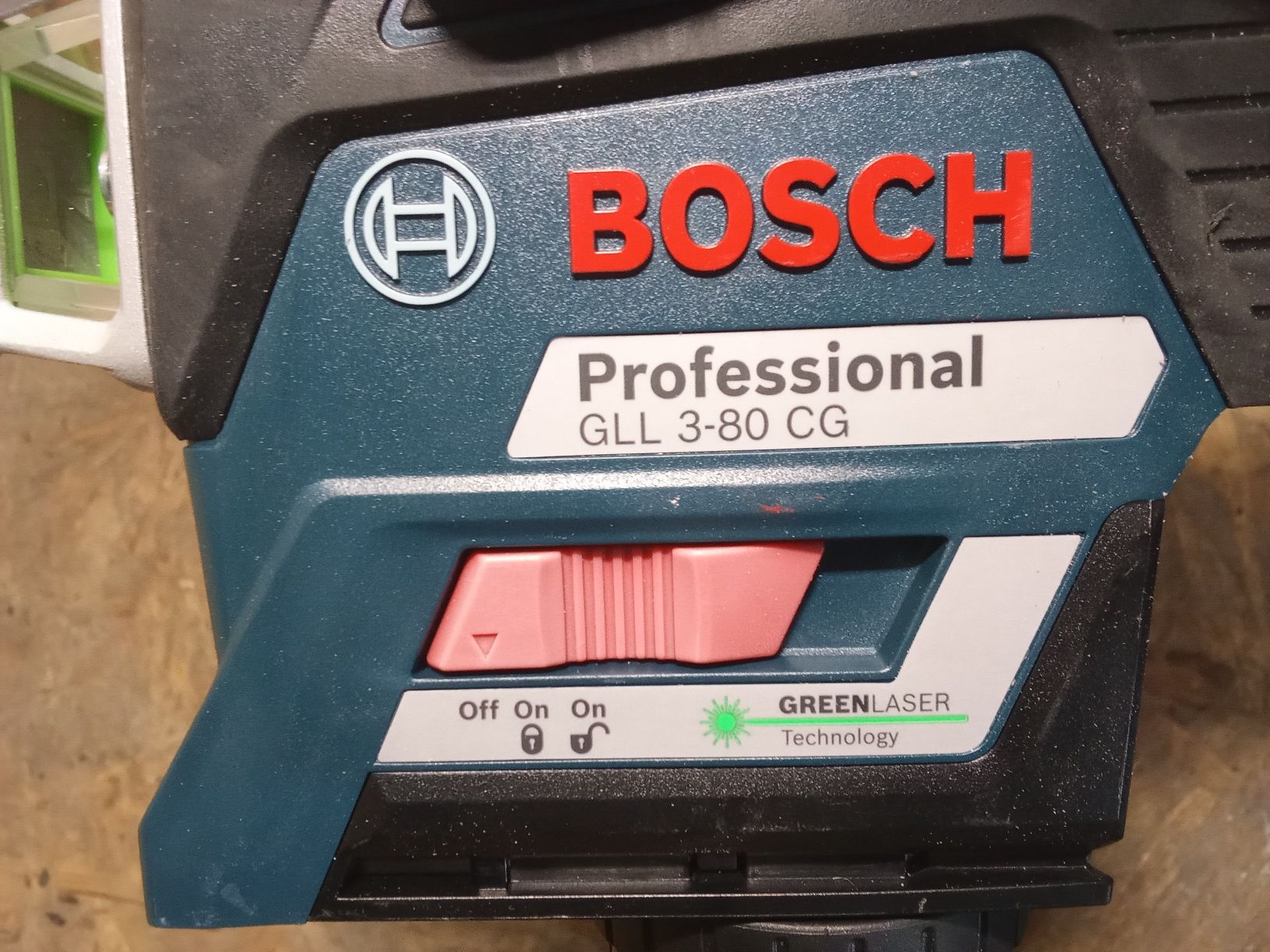Laser Bosch gll3-80cg nowykrzyżowy liniowy 3d zielony