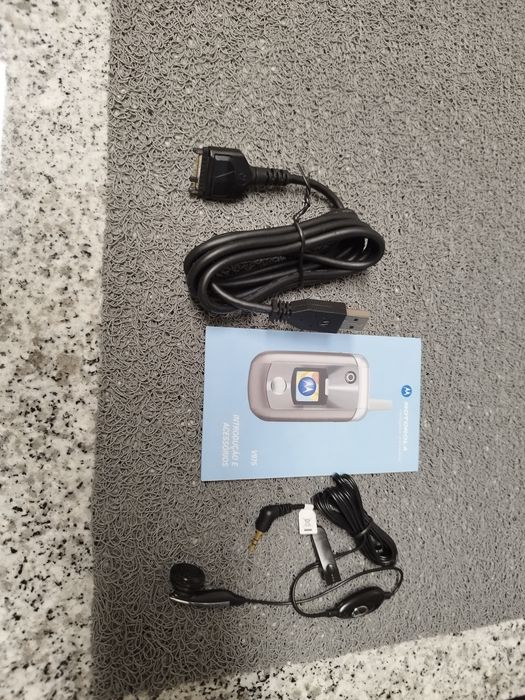 Fones Motorola pretos