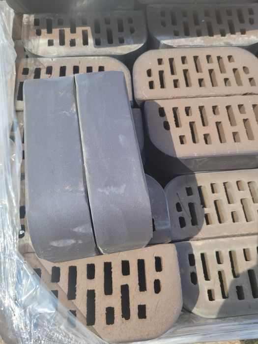 Cegła Saturn kratówka dwu i jenostronnie zaokrąglona