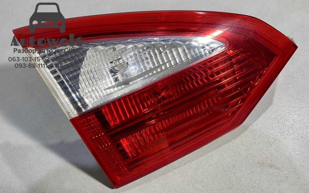 Ліхтар, фонарь задній лівий Форд Фієста МК7 США (Ford Fiesta MK7 USA)