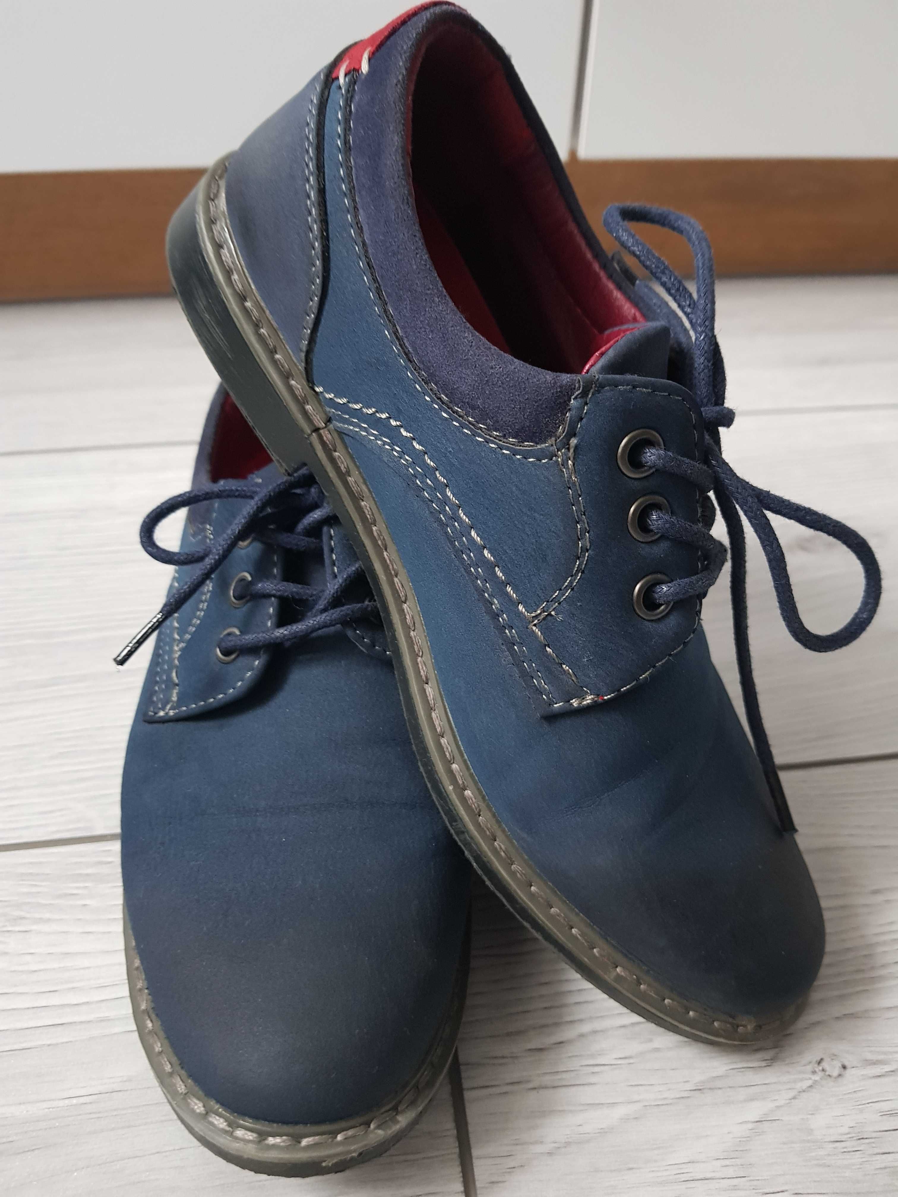 Buty chlopiece, granatowe, do komunii, rozmiat 35