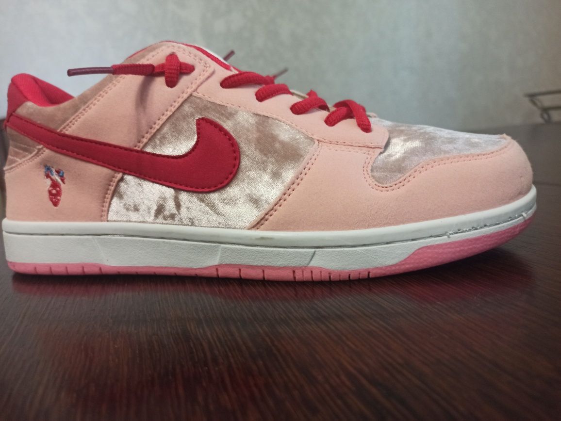 Кросівки Nike SB Dunk Low StrangeLove